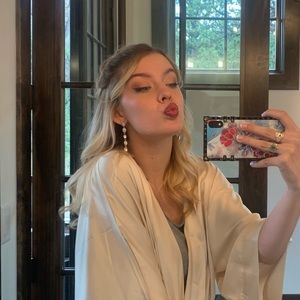 Meet your Posher, Amy